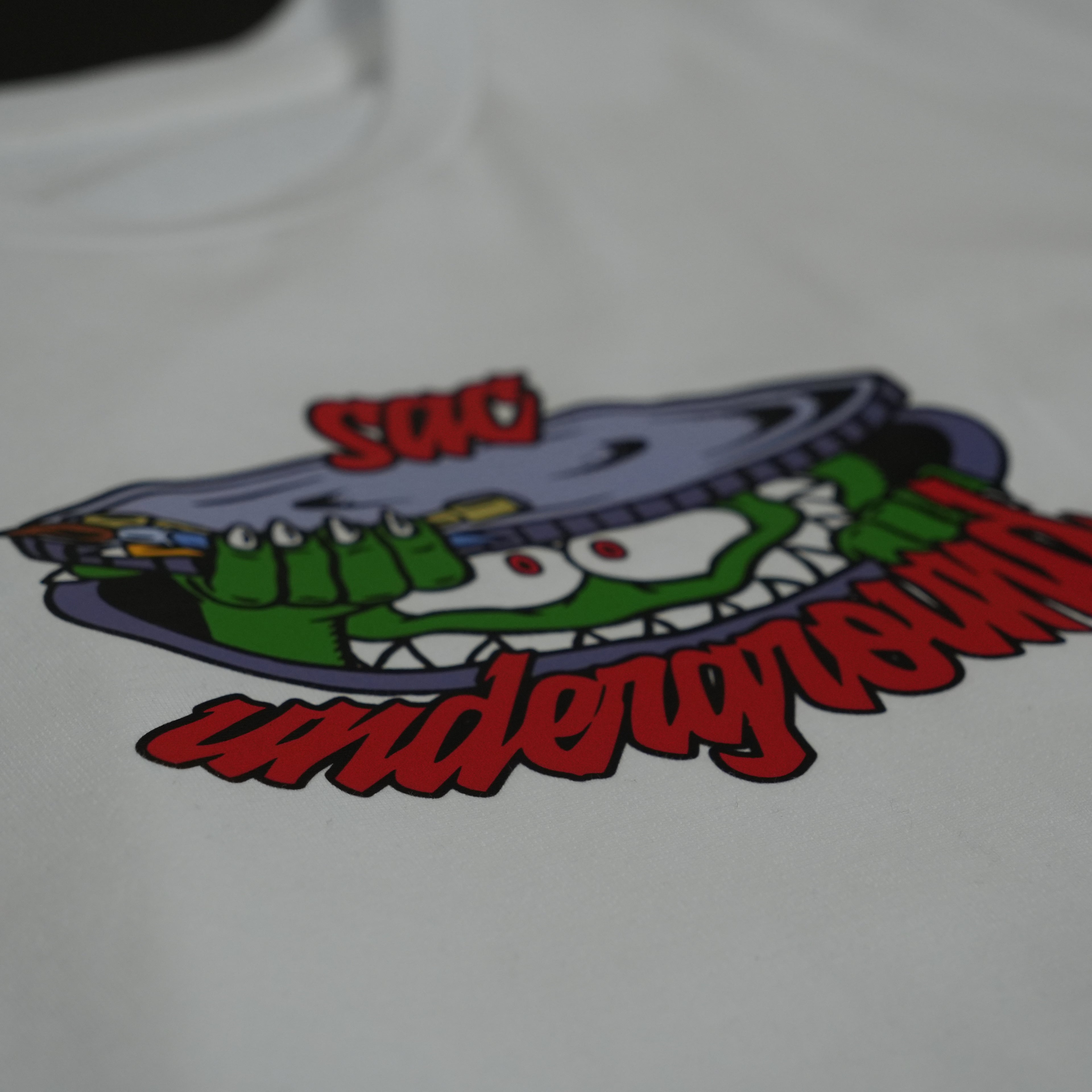 "UNDERGROUND MONSTER" -T-SHIRT-